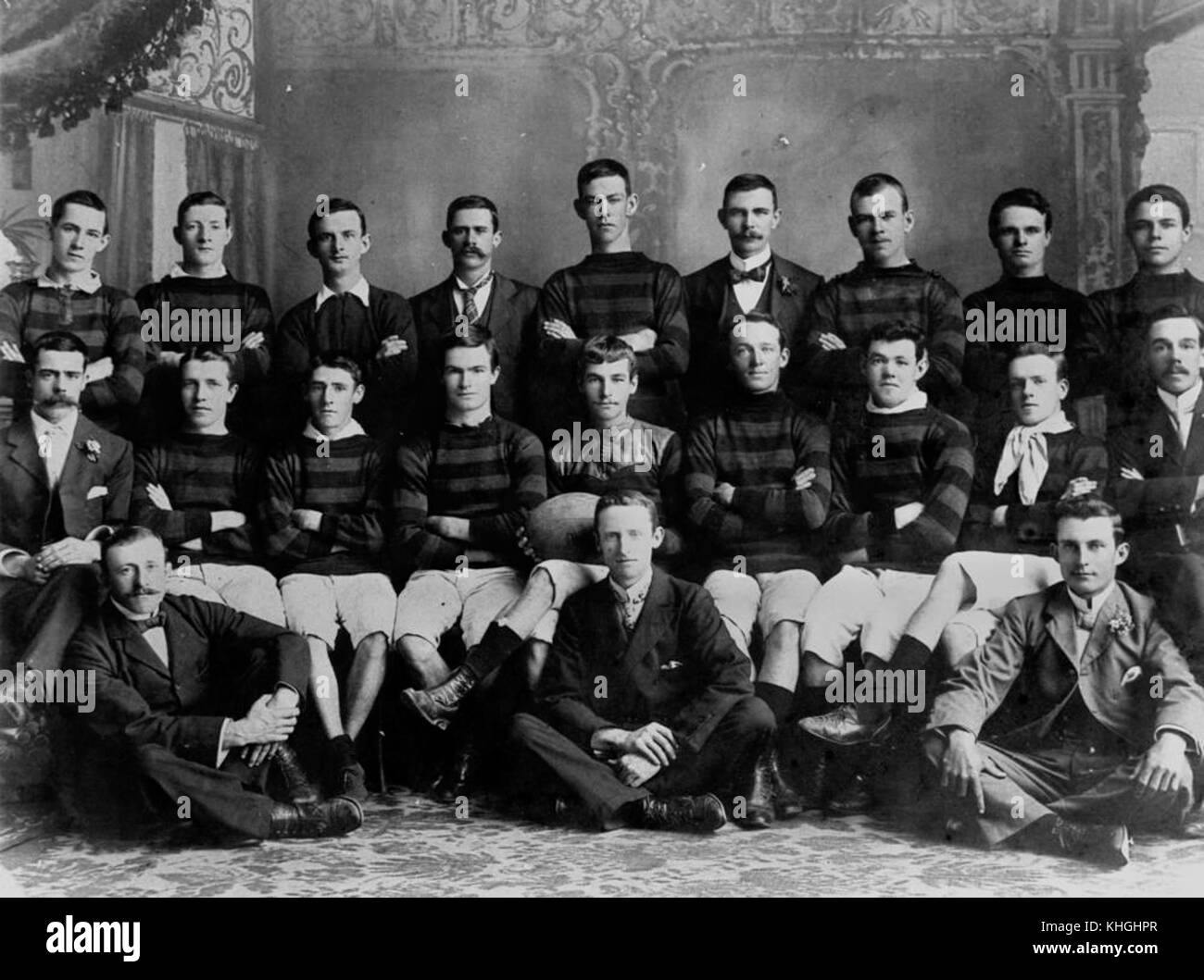 1 51416 vierte Klasse 'A' Premier Rugby Union Team aus South Brisbane Wählerschaft Football Club, 1902 Stockfoto