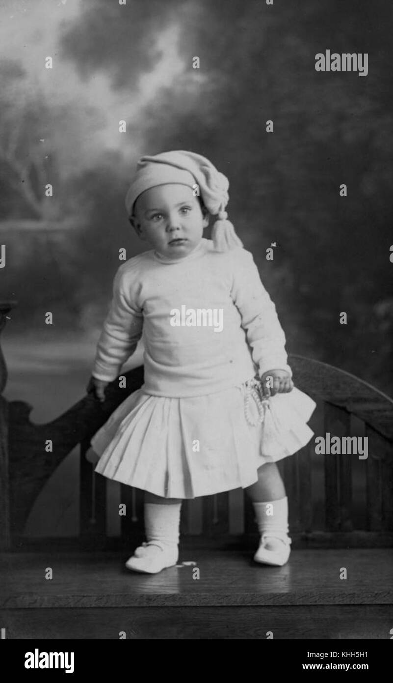 1 201131 Studio Portrait eines ein Jahr alten Baby, Ipswich, 1913 Stockfoto