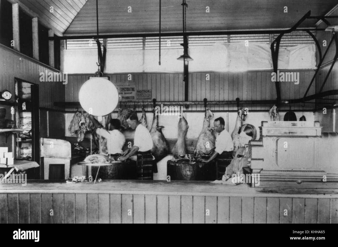 1 14914 Metzger bei der Arbeit im Inneren Loch Bros, Smaragd, Ca. 1928 Stockfoto