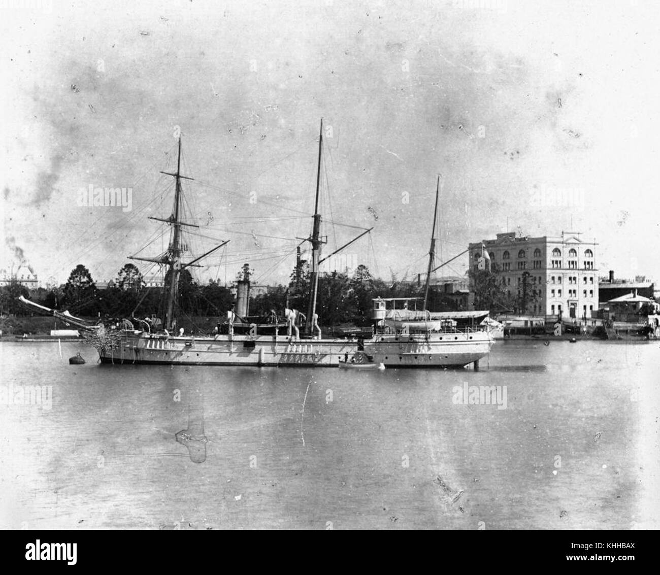 1 211756 grosses Segelschiff Festlegung vor Anker in der Stadt erreichen, Brisbane River, Ca. 1910 Stockfoto