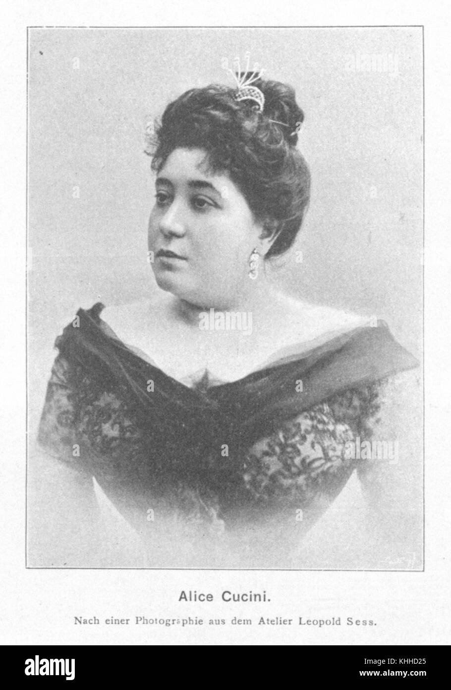 Alice Cucini, die 1903 in einer Session aufgenommen wurde, spiegelt den Stil und die Mode des frühen 20. Jahrhunderts wider und markiert einen bedeutenden Moment in der Kulturgeschichte. Stockfoto