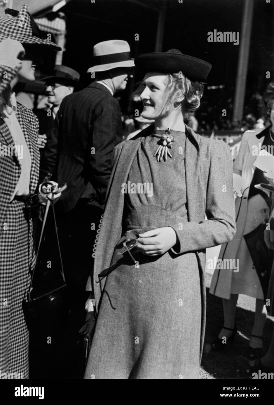 1 194339 Frau die Teilnahme an Rennen in Ascot, Brisbane, 1939 Stockfoto