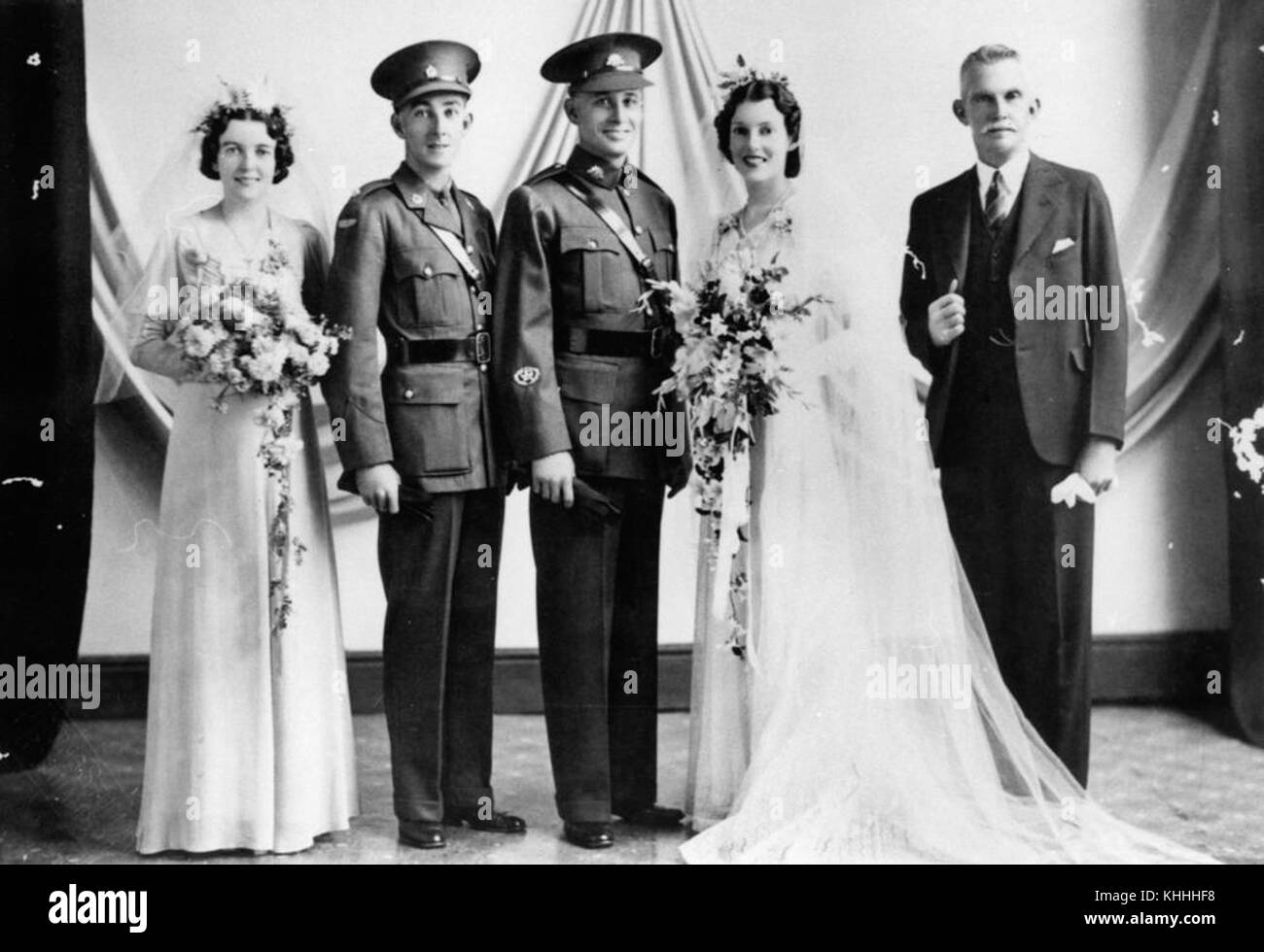 1 146599 Beryl Ross und Fred Milford am Tag ihrer Hochzeit, Ca. 1939-1945 Stockfoto