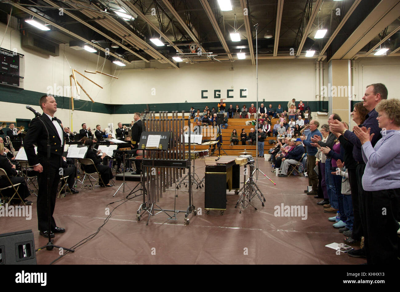 110325-N-634 C-003 (5567538767) Stockfoto