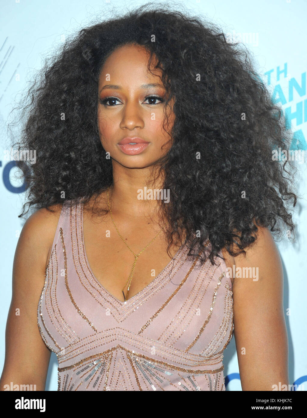 BEVERLY HILLS, CA - APRIL 18: Monique Coleman nimmt am 18. April 2017 an der 8. Jährlichen Durstgala im Beverly Hilton Hotel in Beverly Hills, Kalifornien Teil.Personen: Monique Coleman Transmission Ref: MNC76 Stockfoto