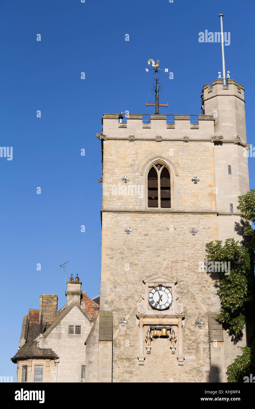 UK, Oxford, der Carfax Tower. Stockfoto