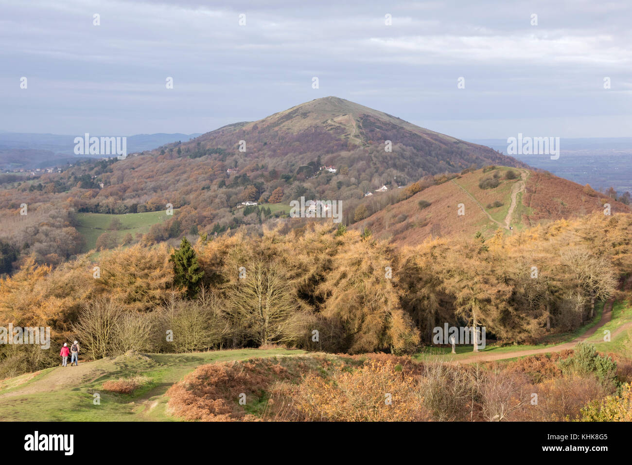 Herbst über die Malvern Hills, Blick nach Norden in Richtung der Worcestershire Beacon, Worcestershire, England, Großbritannien Stockfoto