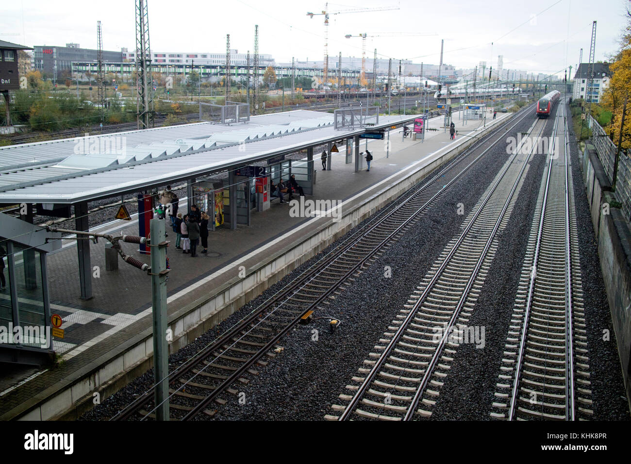 Der Bahnhof Düsseldorf-Derendorf Düsseldorf, die Hauptstadt des deutschen Bundeslandes Nordrhein-Westfalen Stockfoto