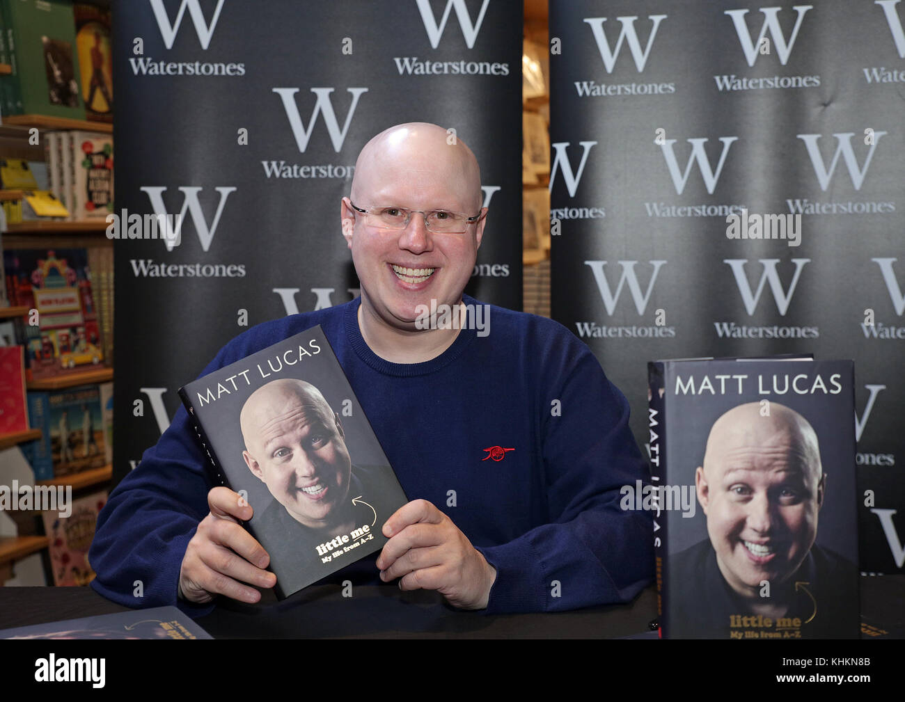 Matt Lucas trifft Fans und signiert Kopien seines neuen Buches Little Me My Life from A-Z bei Liverpool Waterstones mit: Matt Lucas Where: Liverpool, United Kingdom When: 17 Oct 2017 Credit: Sakura/WENN.com Stockfoto
