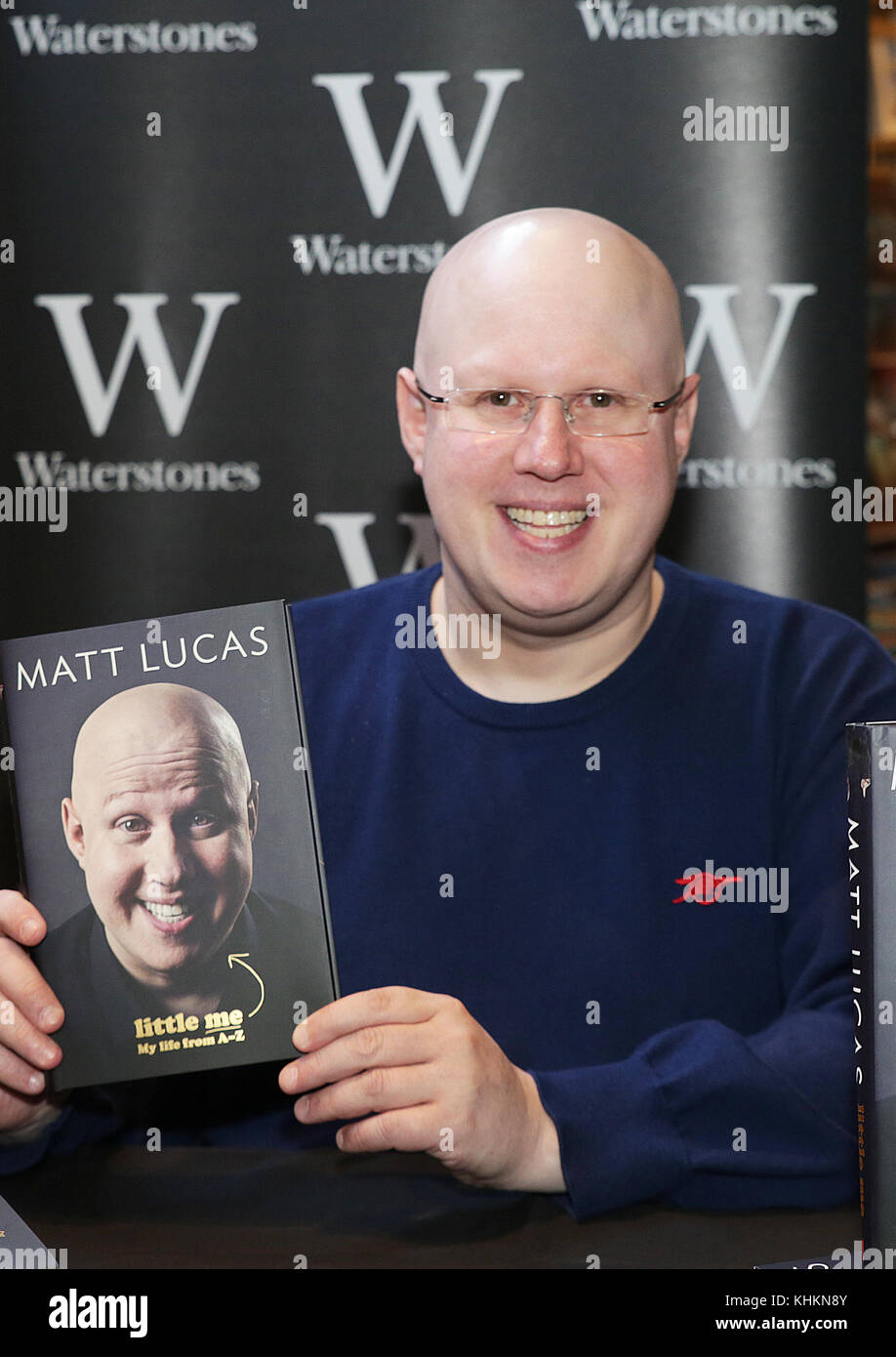Matt Lucas trifft Fans und signiert Kopien seines neuen Buches Little Me My Life from A-Z bei Liverpool Waterstones mit: Matt Lucas Where: Liverpool, United Kingdom When: 17 Oct 2017 Credit: Sakura/WENN.com Stockfoto