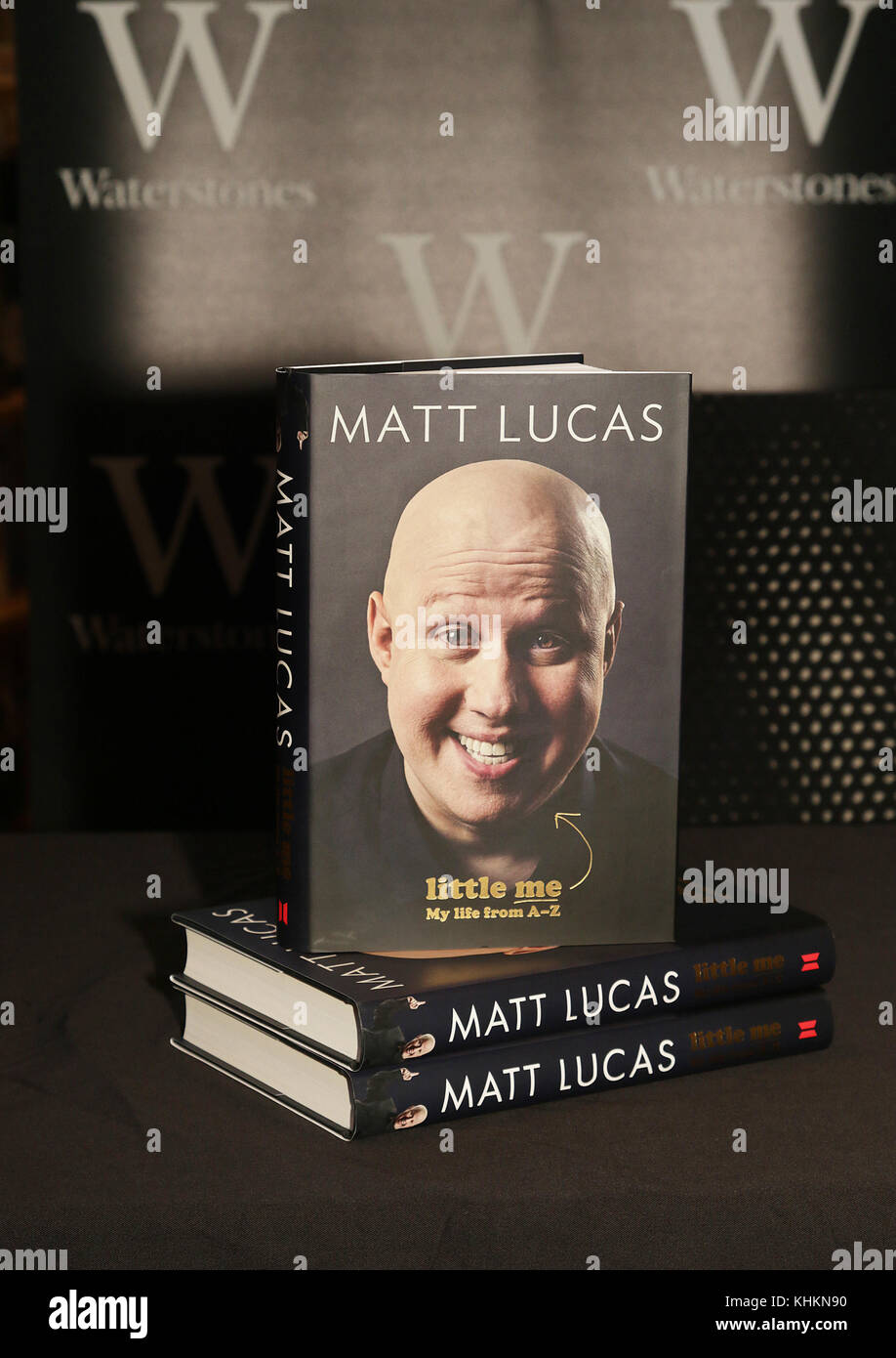 Matt Lucas trifft Fans und signiert Kopien seines neuen Buches Little Me My Life from A-Z bei Liverpool Waterstones mit: Matt Lucas Where: Liverpool, United Kingdom When: 17 Oct 2017 Credit: Sakura/WENN.com Stockfoto