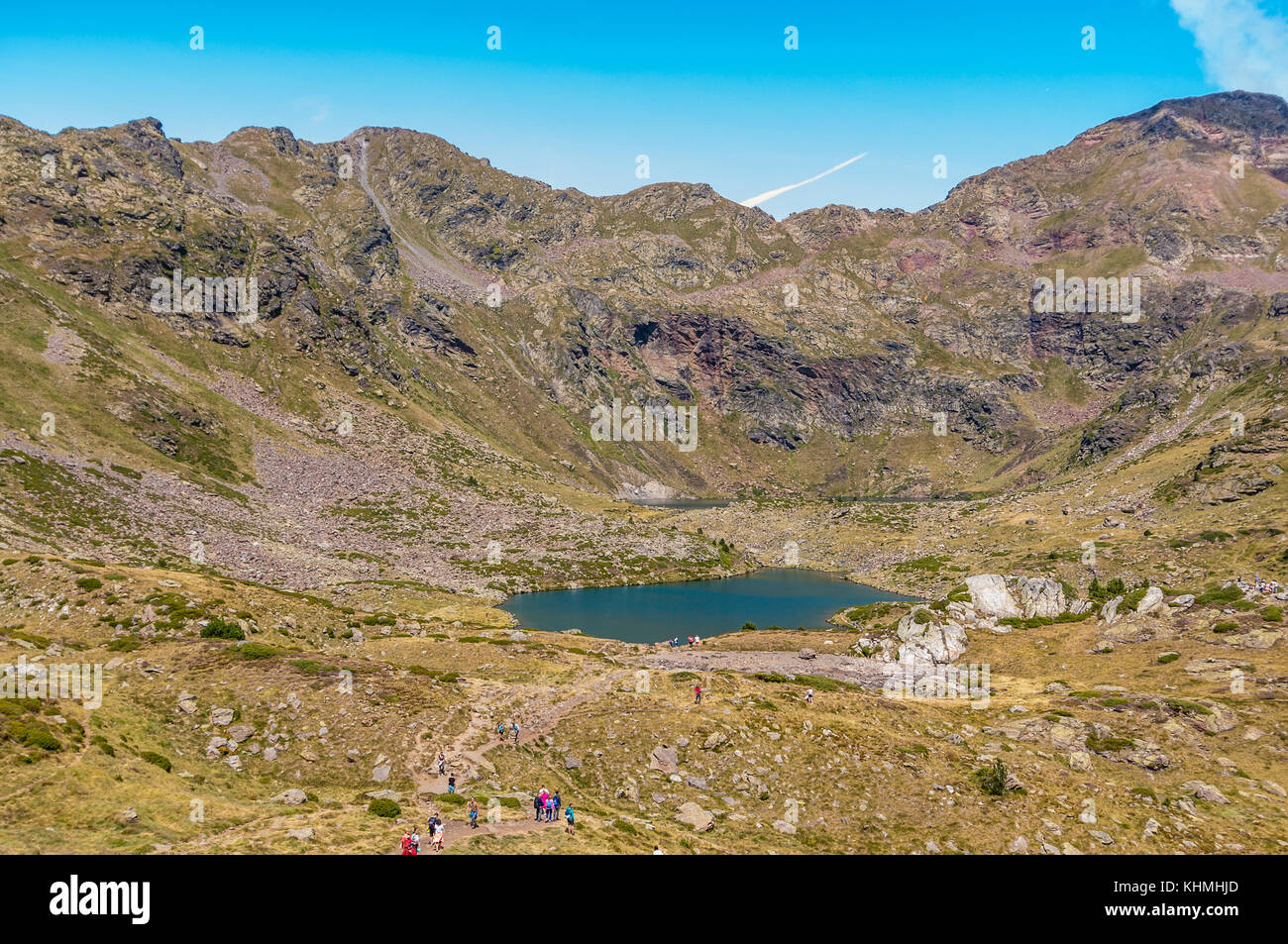 Angesichts der hohen See namens "Estany del mig' - midle See, in der Nähe von Ordino, Tristaina, Andorra Stockfoto
