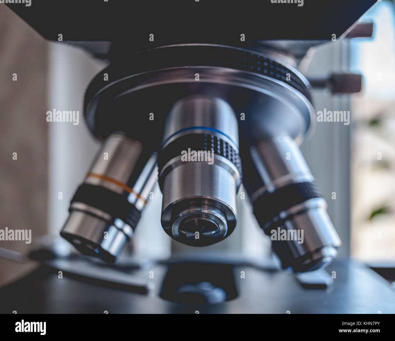 Optisches Mikroskop - Wissenschaft und Laborgeräte für die Durchführung geplant, Forschung Experimente, Bildungs- Demonstrationen in Medizin und Gesundheitswesen Stockfoto
