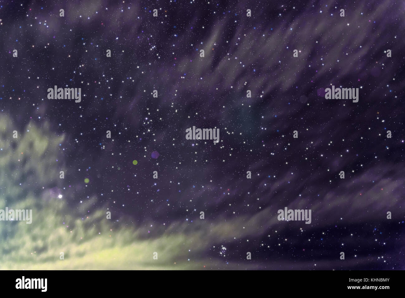 Bunte abstrakt Hintergrund von Deep Space mit Nebel und Sterne in den Farben violett Stockfoto
