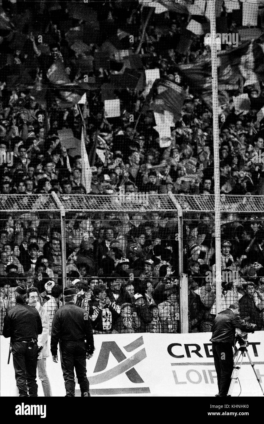 Fußball: Saint-etienne vs Lyon, ein Derby unter schweren Polizeikontrolle, Saint-etienne, Lyon Stockfoto