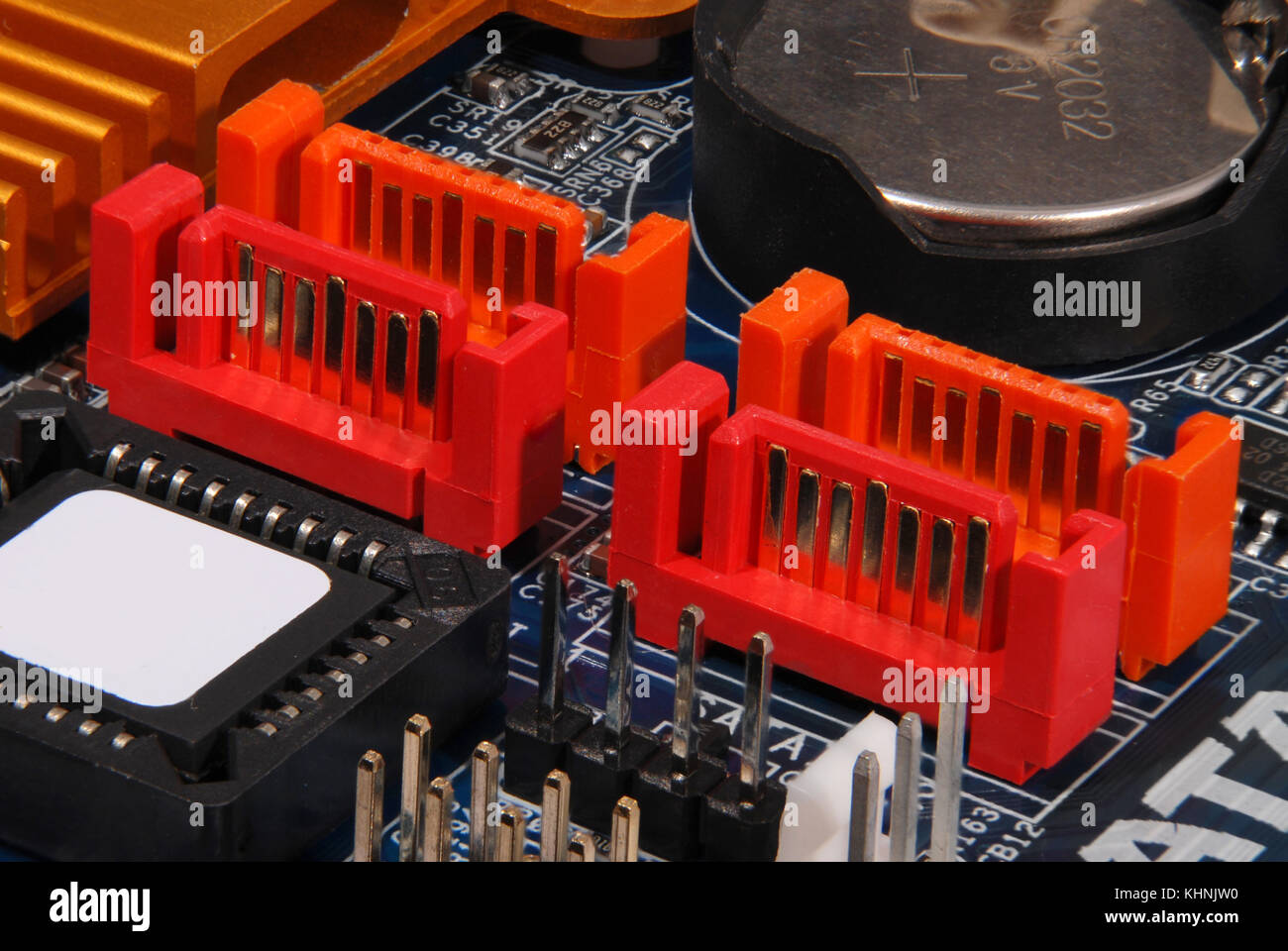 SATA-Buchse, Nahaufnahme eines blauen Computer Stromkreis Stockfoto