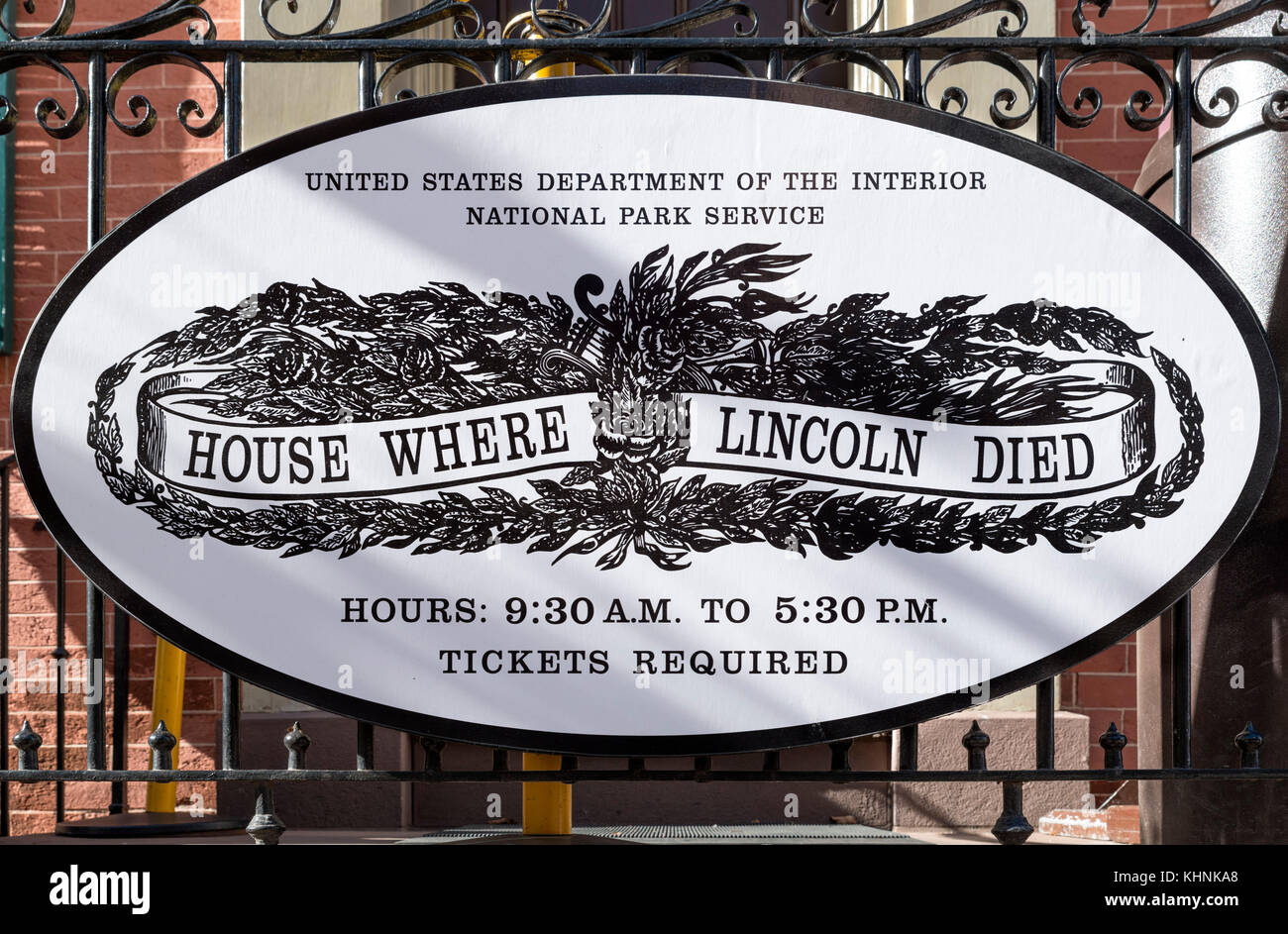 Plakette außerhalb der Petersen House, wo Abraham Lincoln am 15. April 1865 starb, 10 St NW, Washington DC, USA Stockfoto