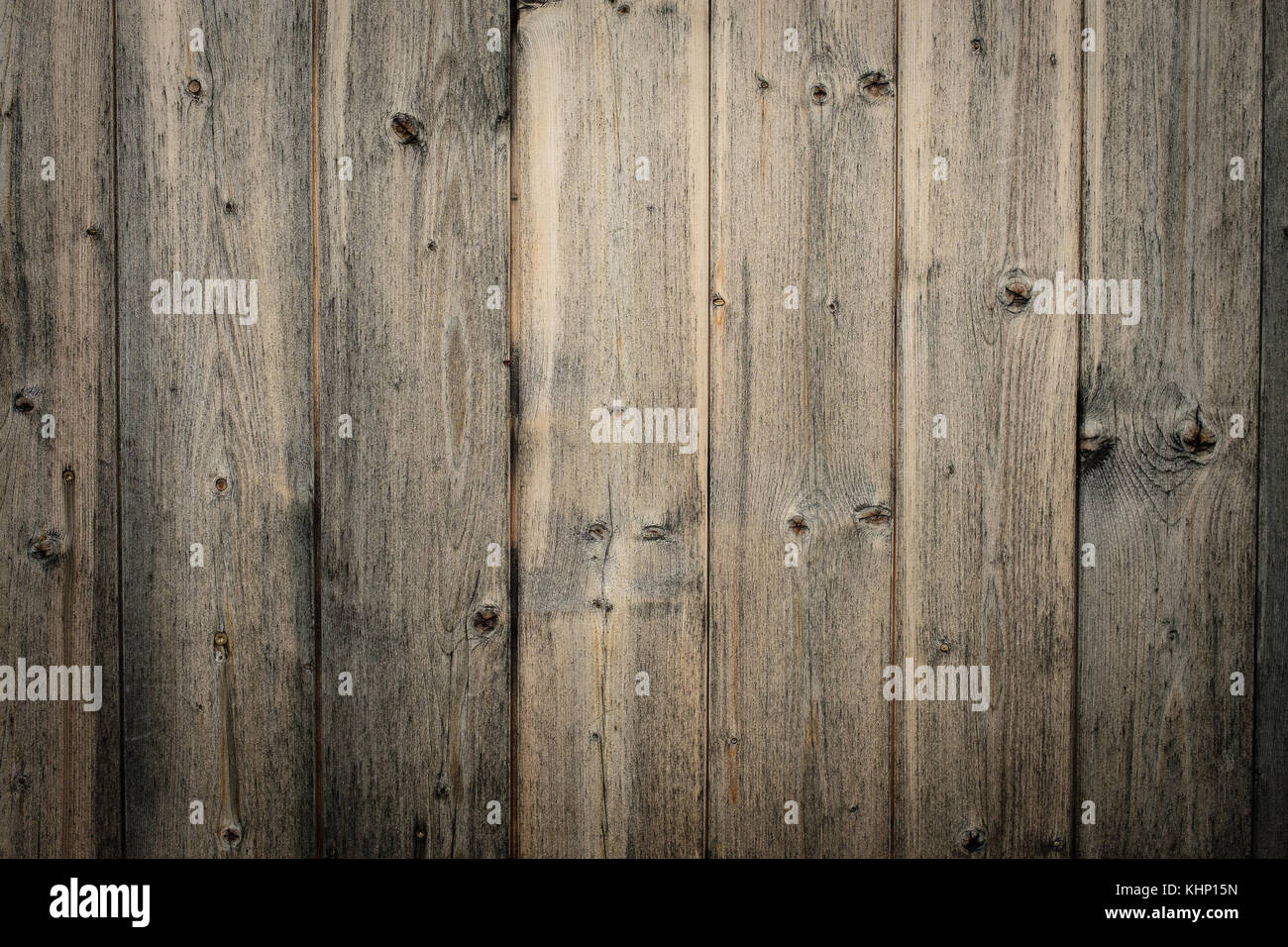 Rustikale verwitterte Holzbretter als Hintergrund Stockfoto