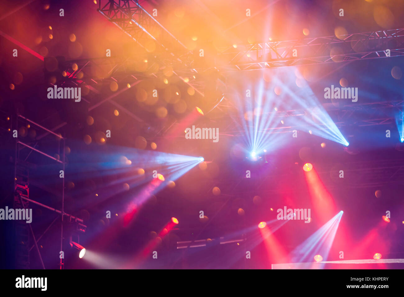 Bunte Bühne leuchtet Stockfoto