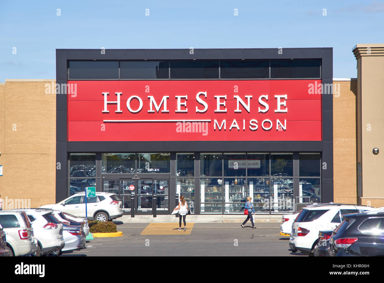 Montreal, Kanada - 7 November, 2017: homesense Store und Parkplatz. homesense ist eine Kette von Off-Preis home Einrichtung speichert von tjx Unternehmen betrieben w Stockfoto