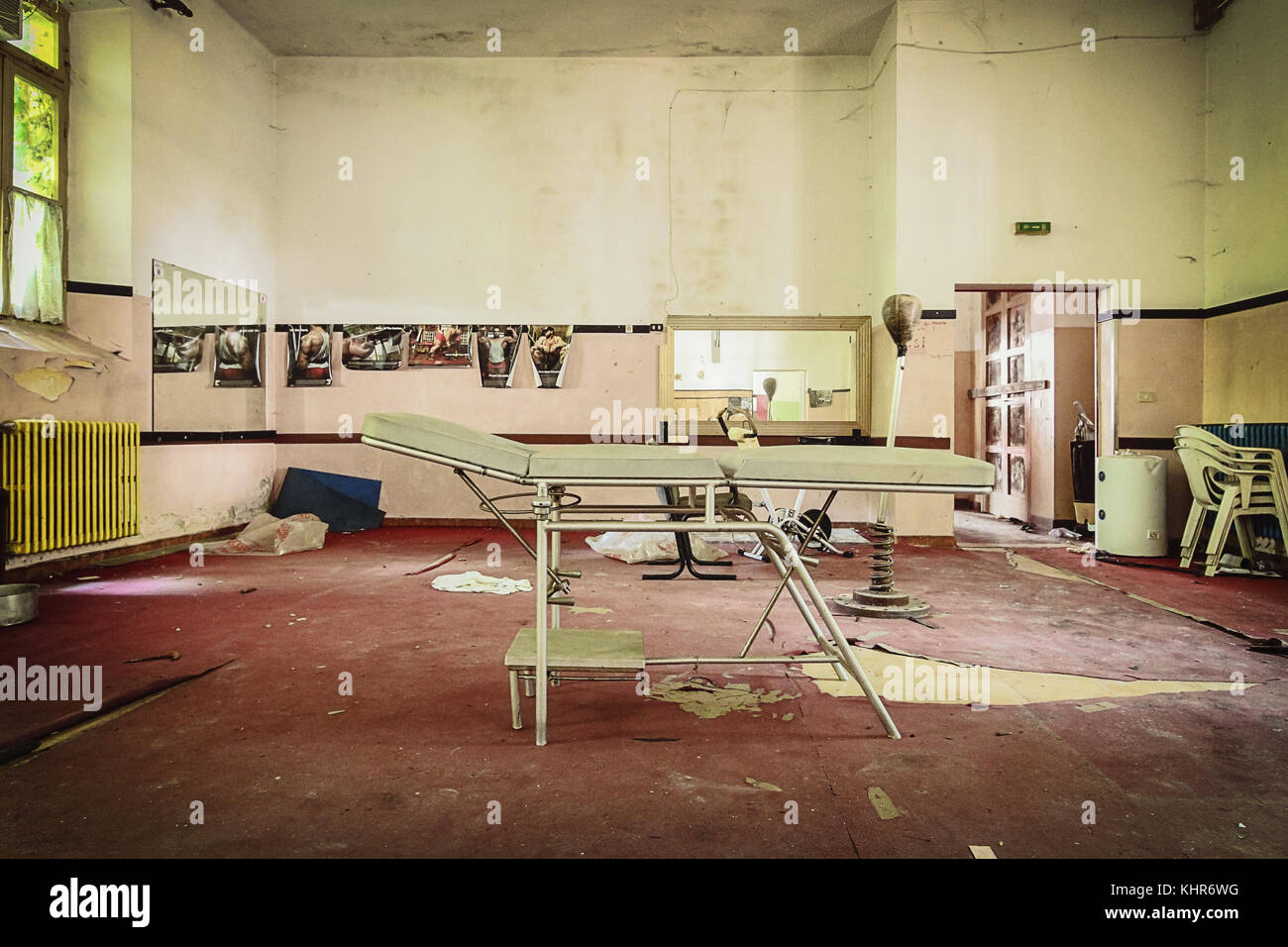 Innenraum des verlassenen psychiatrischen Klinik in colorno, Italien. Stockfoto