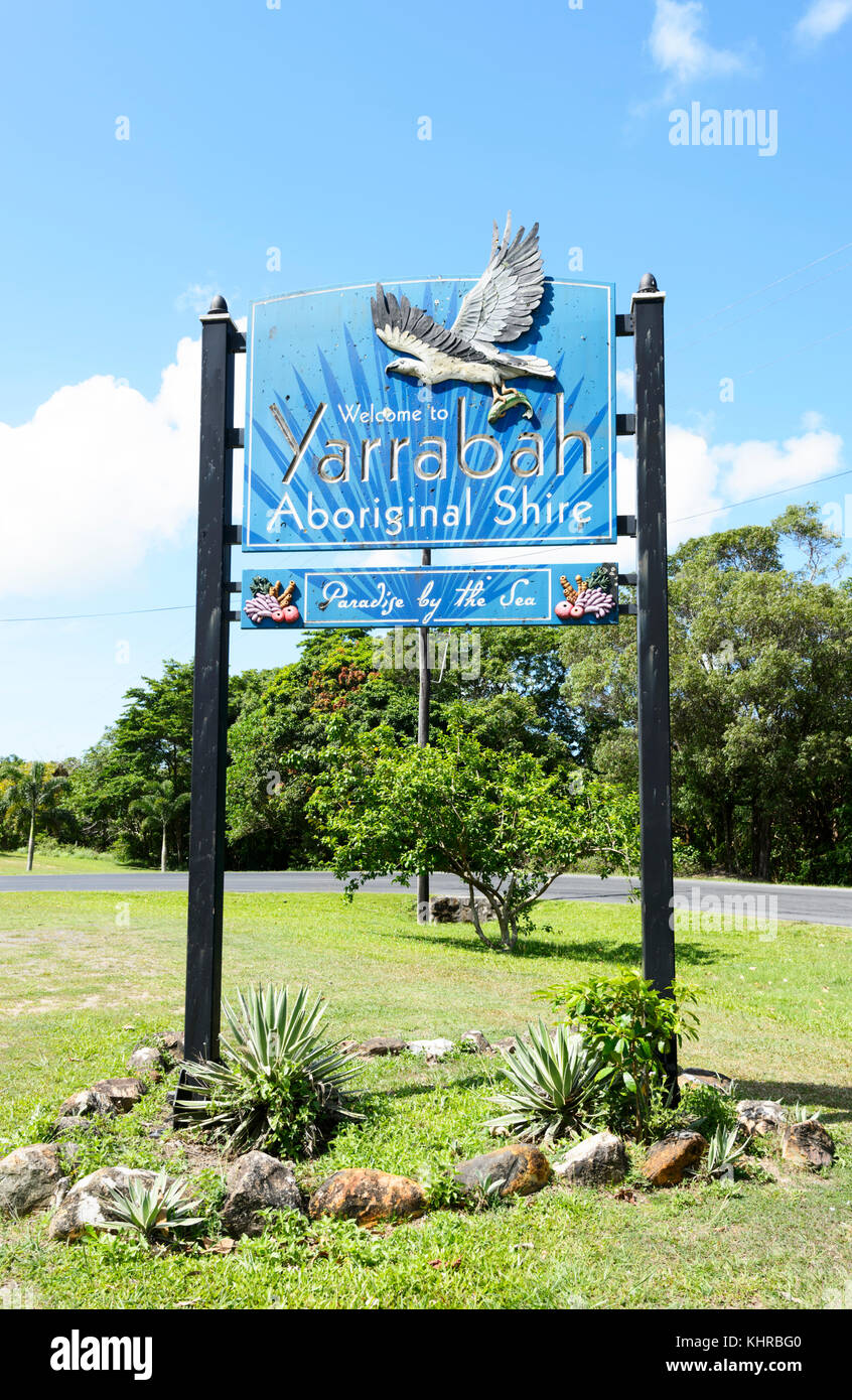 Willkommen bei yarrabah Aborigines Shire unterzeichnen, in der Nähe von Cairns, Far North Queensland, FNQ, QLD, Australien Stockfoto