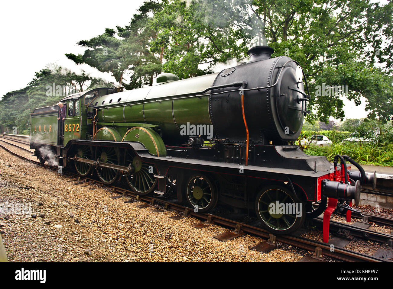 Holt, Norfolk, England - August 9, 2017: Eine restaurierte Lokomotive arbeiten die North Norfolk Bahnstrecke. Stockfoto