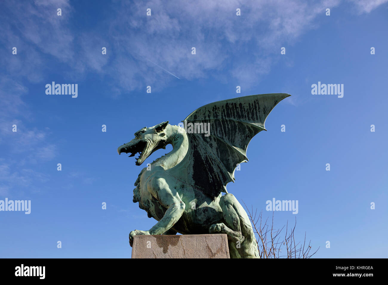 Drachen Statue auf dem Drachen Brücke in Ljubljana, Slowenien Stockfoto