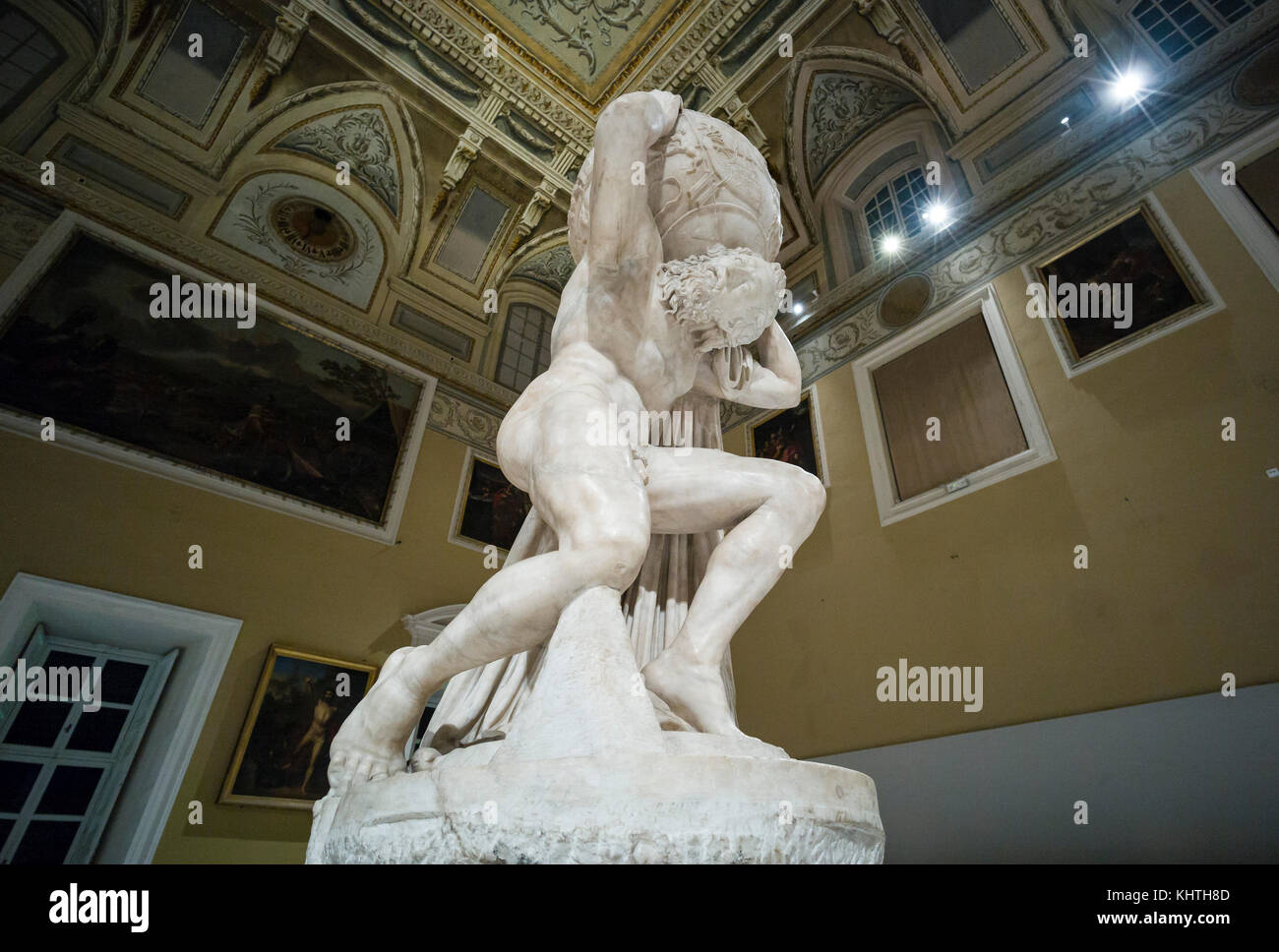 Neapel. Italien. Atlas Farnese Skulptur, 2. Jahrhundert n. Chr. Museo Archeologico Nazionale di Napoli. Neapel Nationalen Archäologischen Museum. Stockfoto