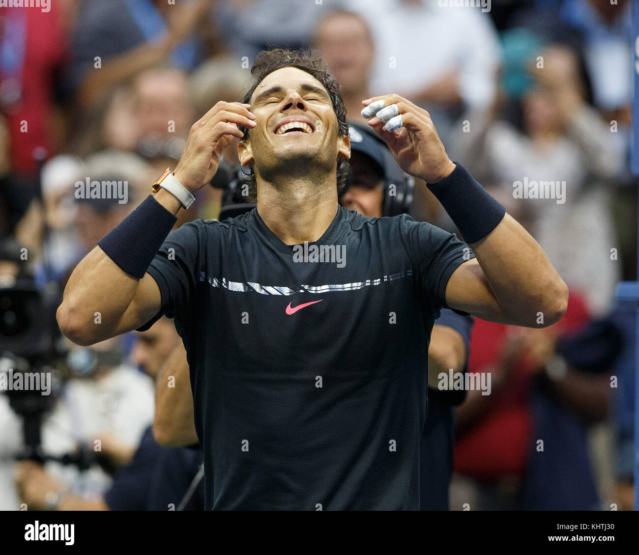 Spanischer Tennisspieler Rafael Nadal (esp) feiert am US Open 2017 Tennis Meisterschaft, New York City, New York State, USA. Stockfoto