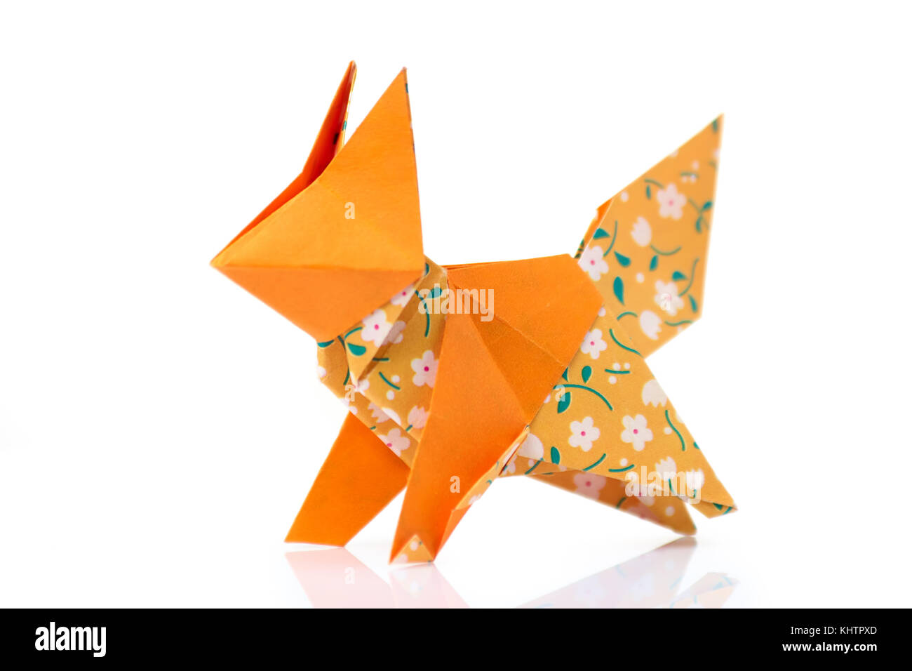 Fox origami Modell auf Weiß Stockfoto