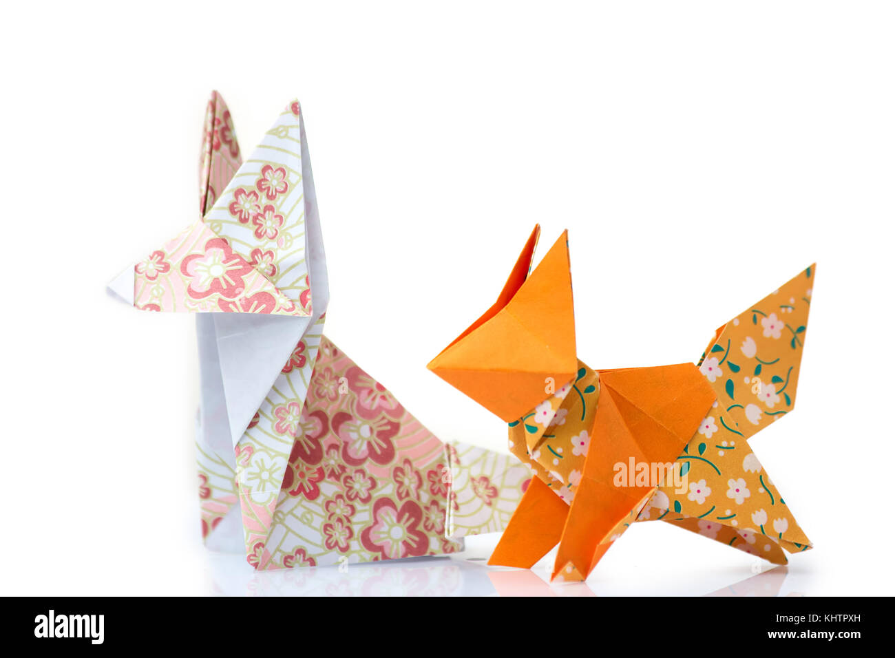 Zwei origami Füchse Stockfoto
