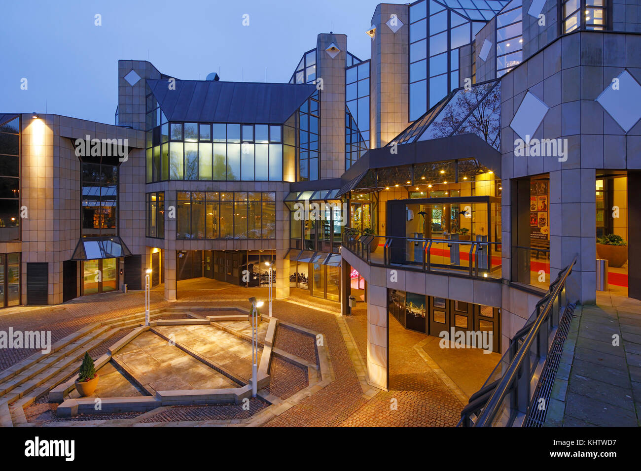 D-Dortmund, Ruhrgebiet, Westfalen, Nordrhein - Westfalen, NRW, d - Dortmund - syburg, ardeygebirge, Casino Hohensyburg, Casino, Spielbank, Spiele Haus, Nacht Foto, Blaue Stunde, Beleuchtung Stockfoto D-Dortmund, Ruhrgebiet, Westfalen, Nordrhein - Westfalen, NRW, d - Dortmund - syburg, ardeygebirge, Casino Hohensyburg, Casino, Spielbank, Spiele Haus, Nacht Foto, Blaue Stunde, Beleuchtung Stockfoto