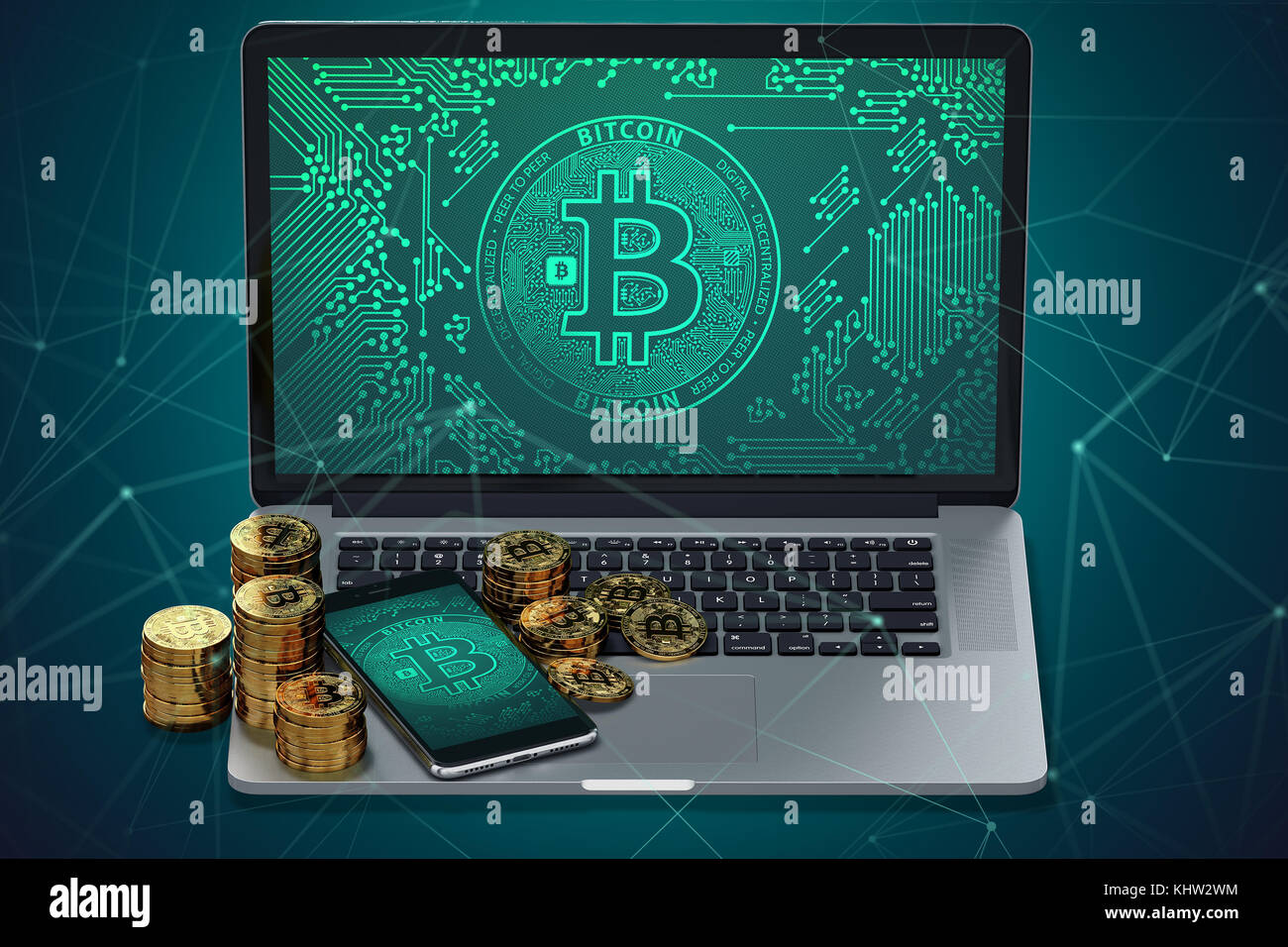 Laptop und Smartphone mit Bitcoin-Symbol auf dem Bildschirm und goldenen Bitcoin-Haufen. Bitcoin-Transferkonzept. 3D-Rendering Stockfoto