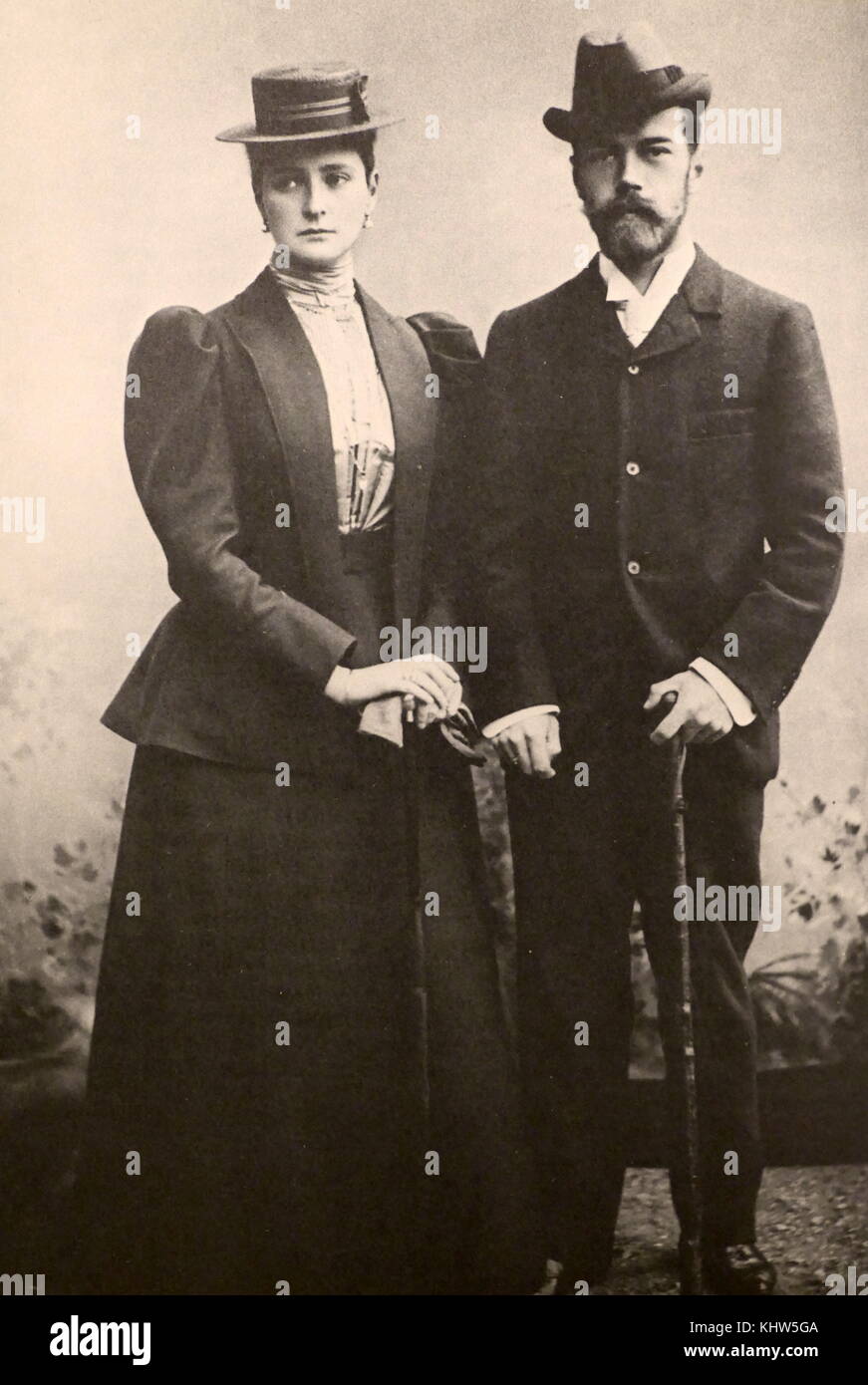 Fotografische Porträt von Zar Nikolaus II. von Russland und Zarin Alexandra Feodorowna. Nikolaus II. von Russland (1868-1918) Die letzten Kaiser von Russland. Alexandra Fjodorowna (1872-1918), Kaiserin von Russland als Ehegatten von Nikolaus II. Vom 20. Jahrhundert Stockfoto
