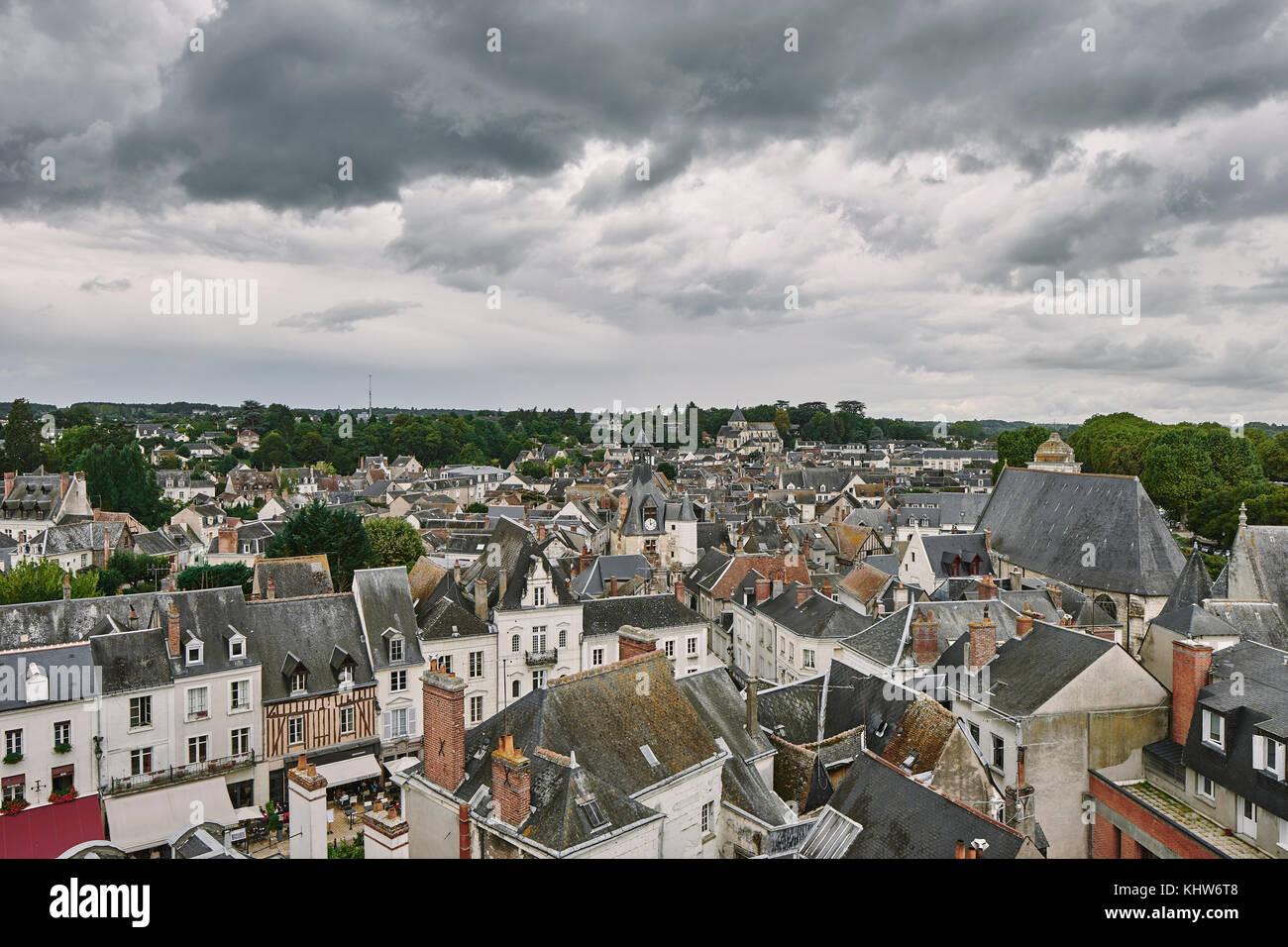 Hohen winkel Stadtbild des traditionellen Stadthäusern und Dächer, Amboise, Loire Tal, Frankreich Stockfoto