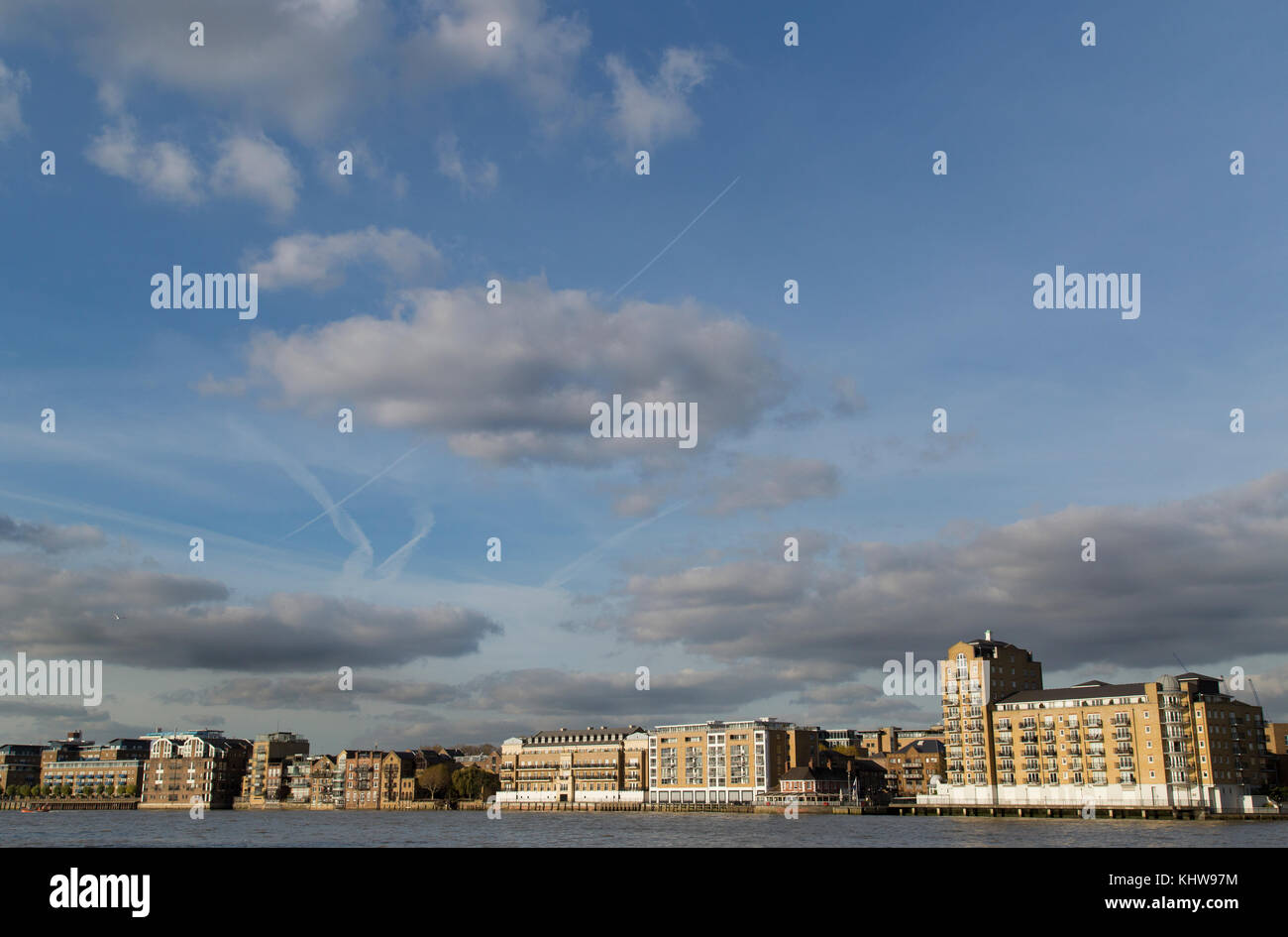 Blick auf Limehouse aus Rotherhithe London Vereinigtes Königreich Stockfoto