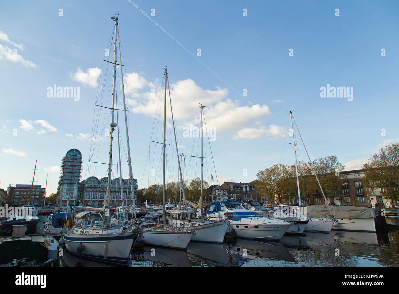 South Dock Marina im Winter, Rotherhithe London Vereinigtes Königreich Stockfoto