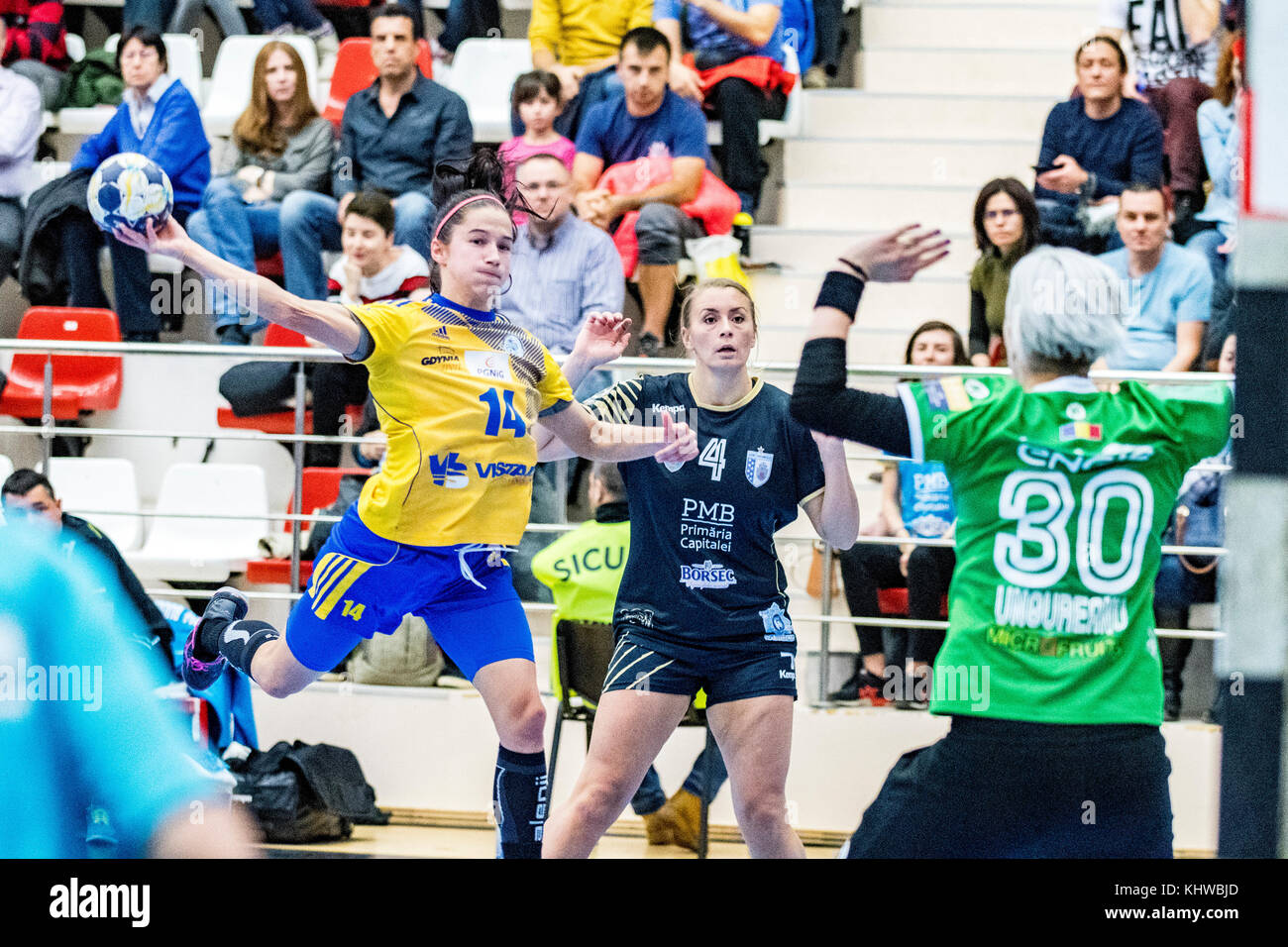 November 19, 2017: Magdalena stanulewicz #14 Während der Frau EHF Champions League Spiel zwischen csm Bukarest vs (ROU) Vistal Gdynia (Pol) bei Dinamo polyvalenten Halle in Bukarest (vistal gdyia), Rumänien Rou. copyright: Cronos/Catalin soare Stockfoto