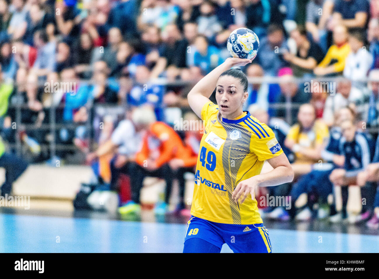 November 19, 2017: patricia matieli Machado Nr. 49 (vistal gdyia) während der Frau EHF Champions League Spiel zwischen csm Bukarest vs (ROU) Vistal Gdynia (Pol) bei Dinamo polyvalenten Halle in Bukarest, Rumänien, Rou. copyright: Cronos/Catalin soare Stockfoto