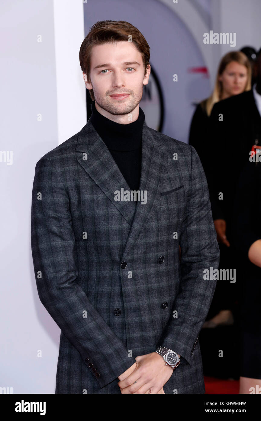 Los Angeles, USA. 19 Nov, 2017. patrick Schwarzenegger 2017 American Music Awards bei Microsoft Theater am 19. November besucht, 2017 in Los Angeles, Kalifornien. Credit: geisler - fotopress/alamy leben Nachrichten Stockfoto