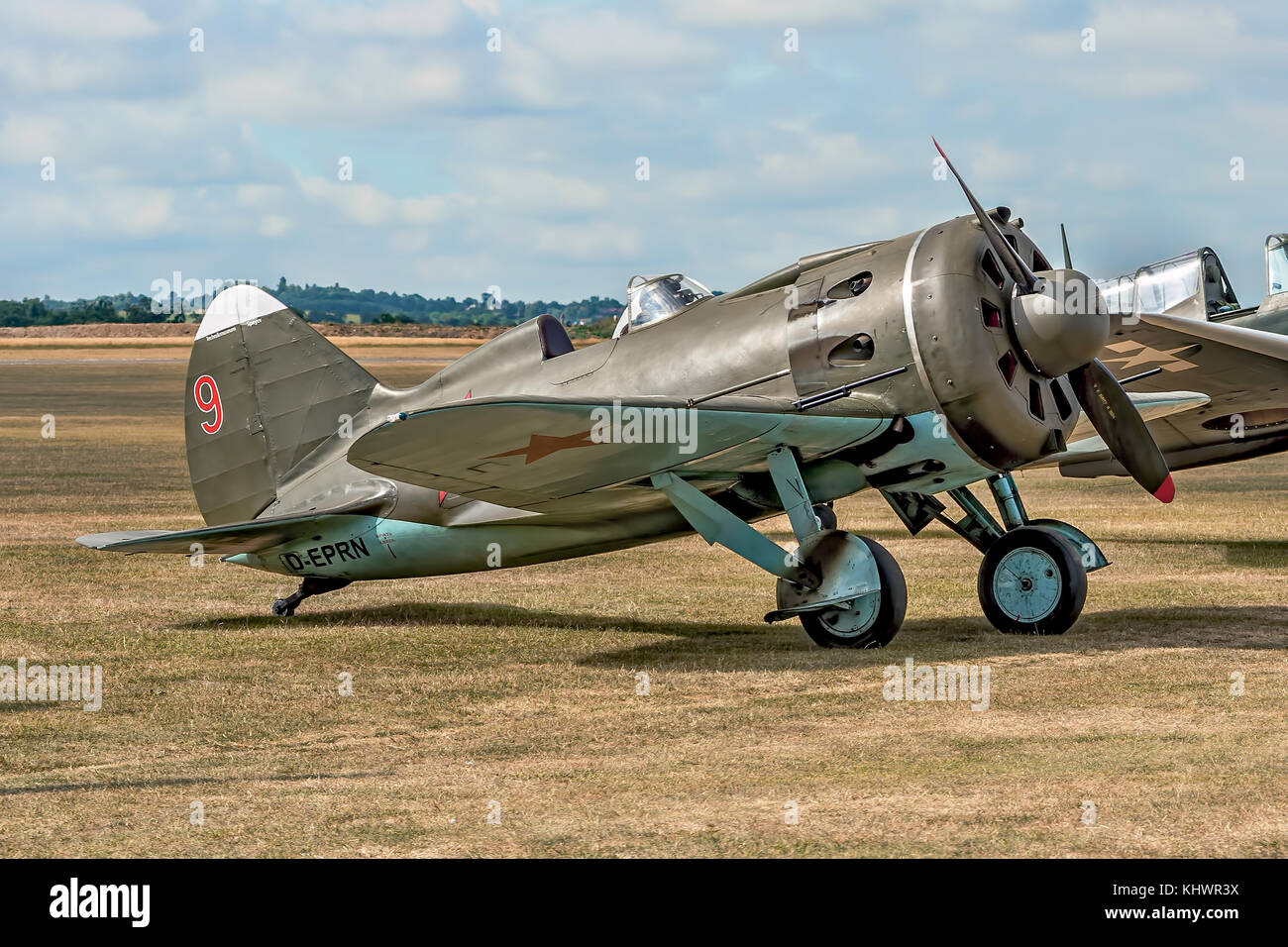 1933 Polikapov I-16 Rata D-EPRN von Thomas Jülch ist auf der Fluglinie in Duxford im Jahr 2010 geparkt gesehen. Der Typ, der von den Russen ausgiebig verwendet wird Stockfoto