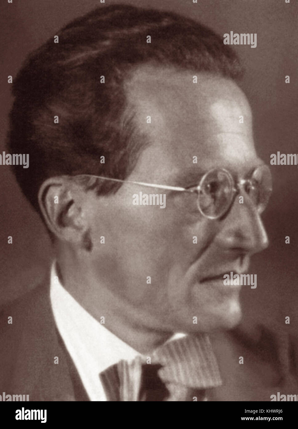 Dr. Erwin Schrödinger (1867-1961), österreichischer Physiker und Preisträger des Nobepreises für Physik 1933. Schrödinger entwickelte eine Reihe von grundlegenden Ergebnissen auf dem Gebiet der Quantentheorie und ist auch bekannt für seine "Chrödinger's CAT" Thought-Experiment. Stockfoto
