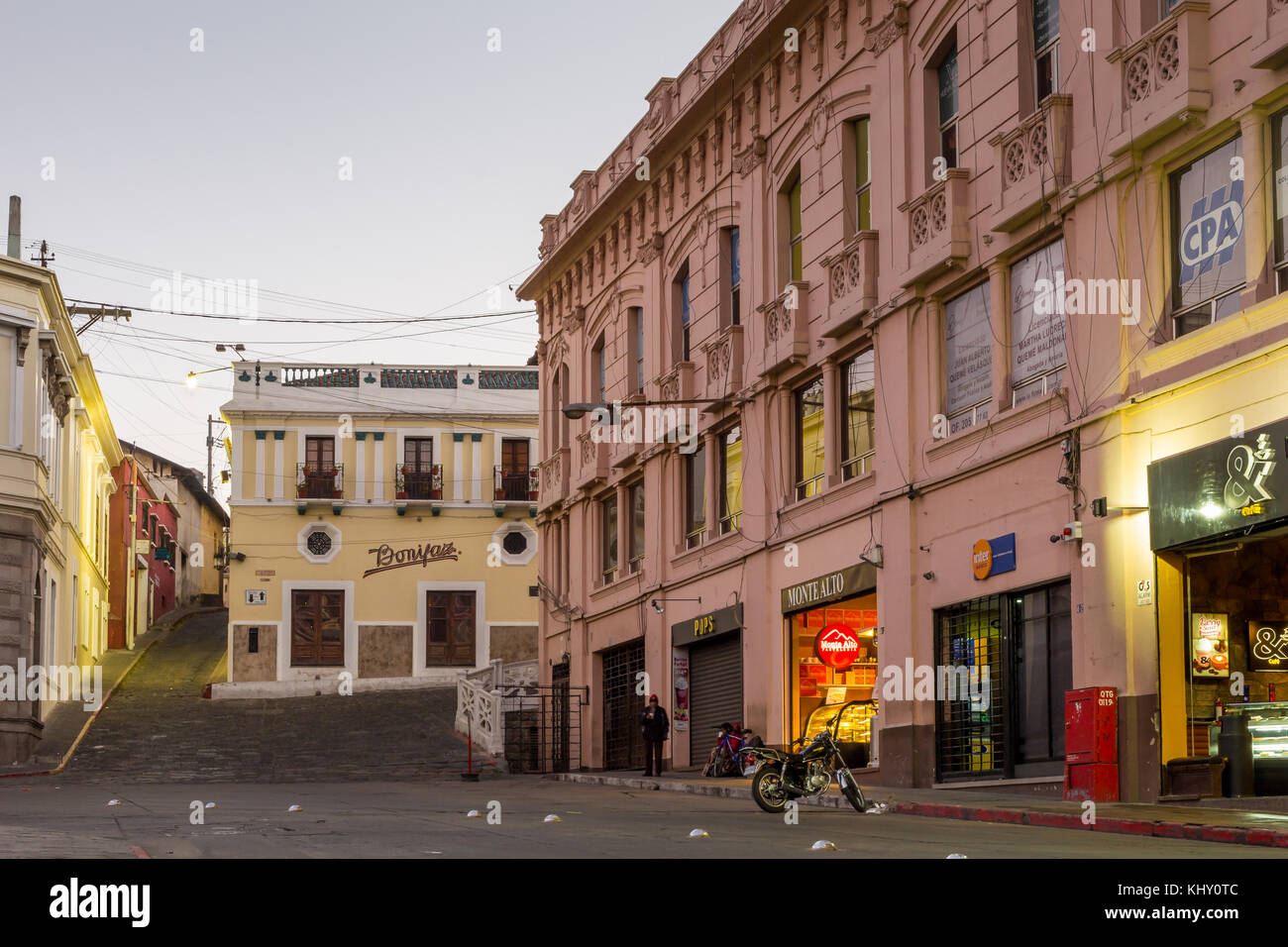 Gebäude am Hauptplatz Quetzaltenango in Guatemala Stockfoto