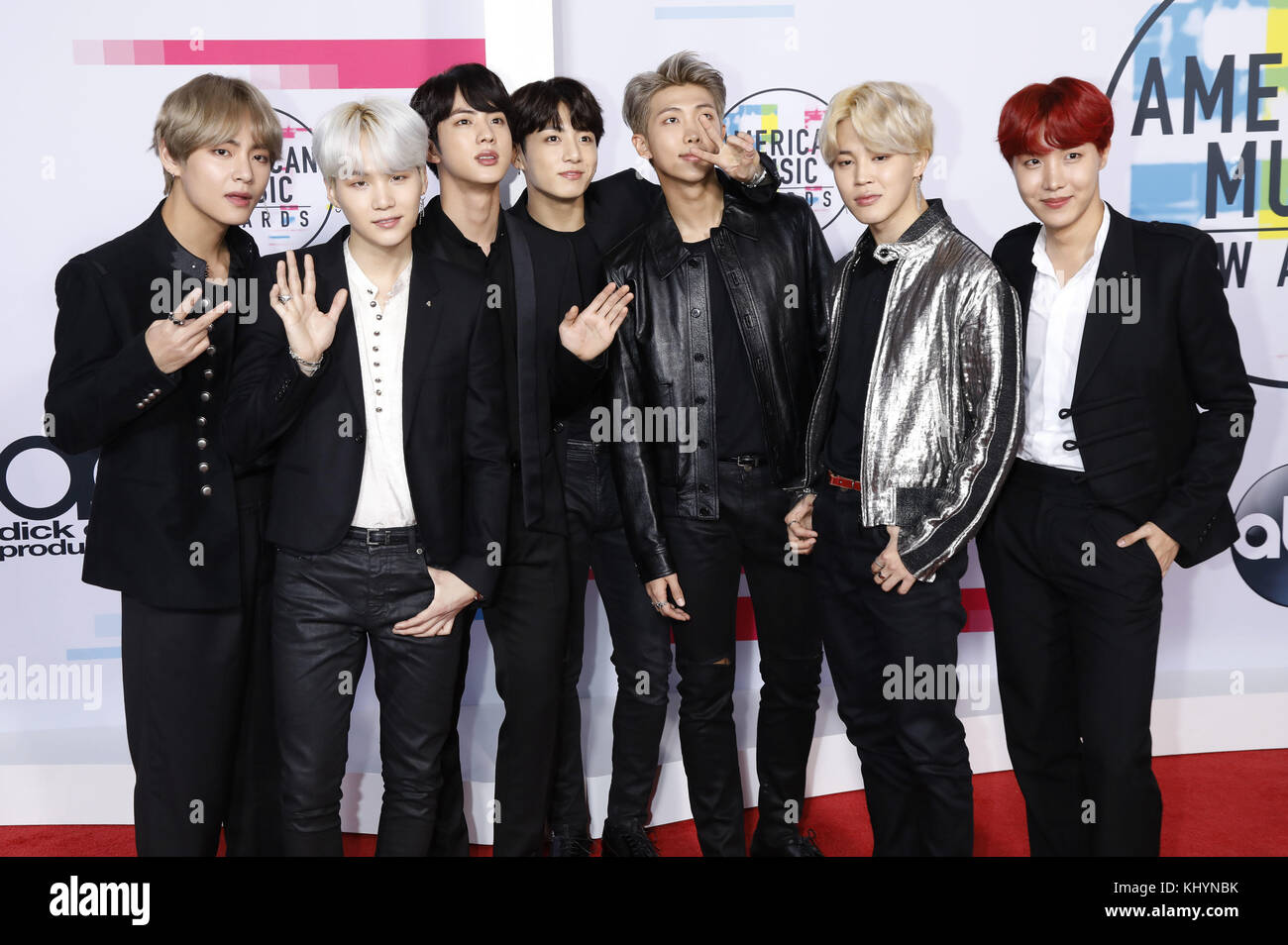 Los Angeles, Kalifornien. November 2017. BTS/Bangtan Boys nehmen am 19. November 2017 an den American Music Awards 2017 im Microsoft Theater in Los Angeles, Kalifornien, Teil. Verwendung weltweit Credit: dpa/Alamy Live News Stockfoto