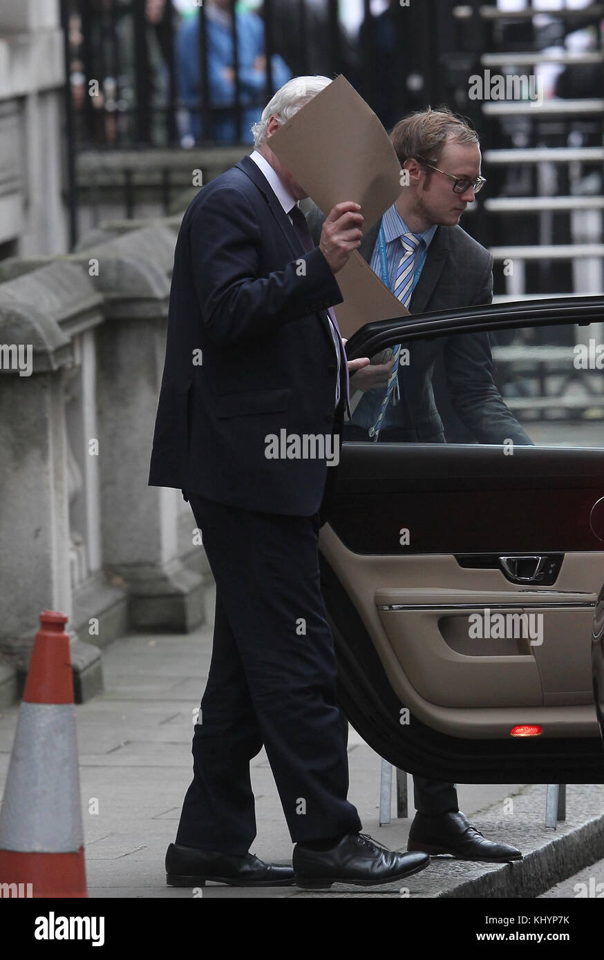 London, Großbritannien. 21. November 2017. Staatssekretär für das Verlassen der Europäischen Union David Davis gesehen aus der Downing Street in London Credit: rm Presse/alamy live news Credit: rm Presse/alamy leben Nachrichten Stockfoto