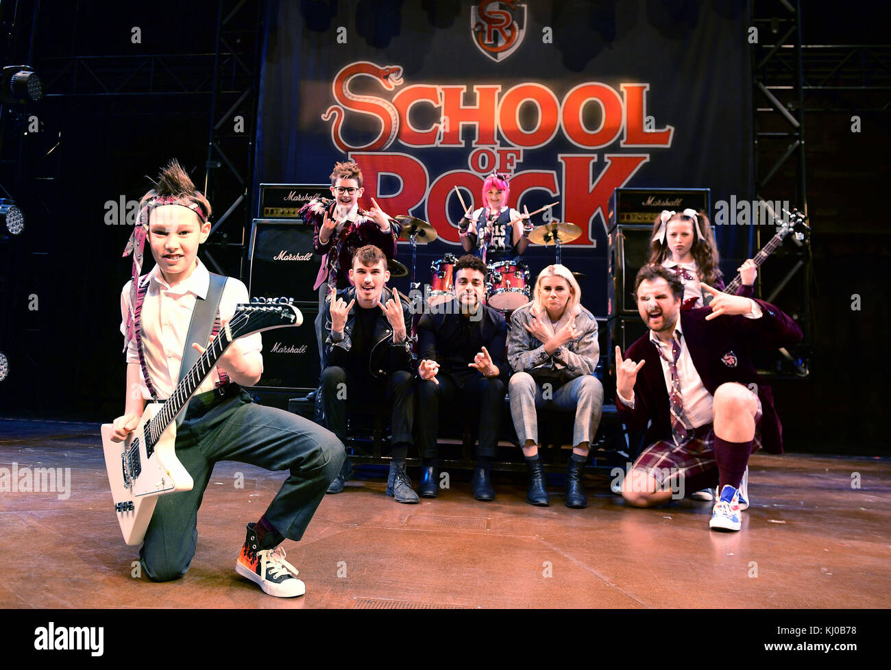 Lynn gunn besucht die schule rock fototermin Fotos und Bildmaterial