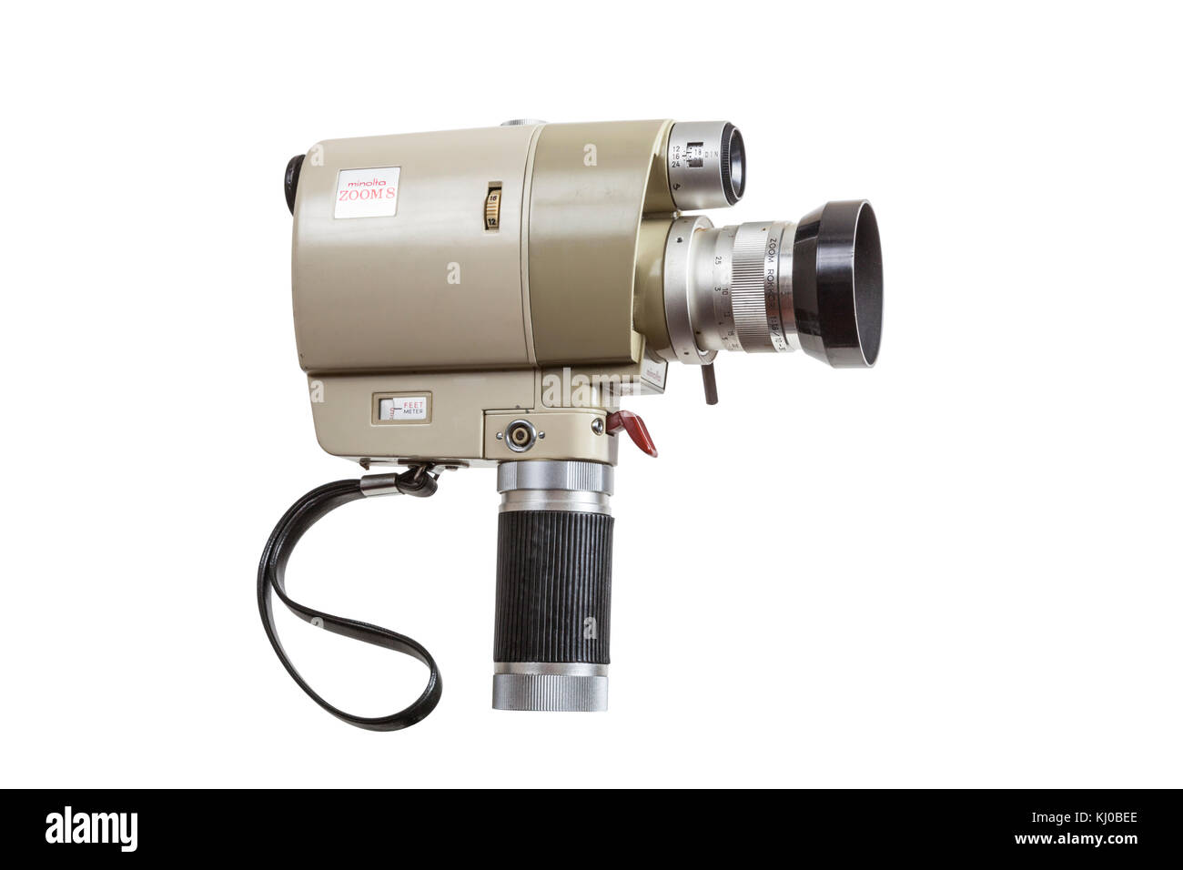 Minolta Zoom 8, 1960 s Super 8 Cine-Kamera mit 8 mm-Film. Auf einem weißen Hintergrund. Stockfoto