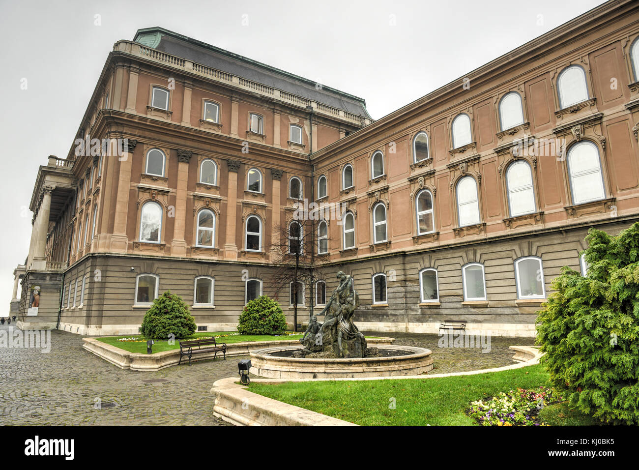 Budapest, Budaer Burg ist das historische Schloss und Palast Komplex der ungarischen Könige in Buda, es war auch der königliche Palast und die Königliche Burg namens Stockfoto