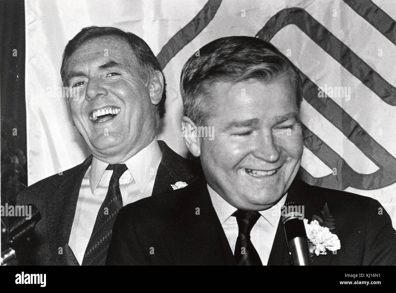 Boston Bürgermeister Ray Flynn und Massachusetts Senat Präsident William M. Bulger Stockfoto